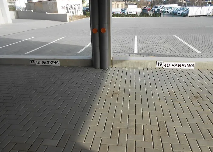 4u Center + Free Parking Апартаменты